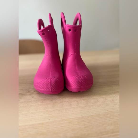 Crocs “Handle it Rain” rainboots blue or pink - Picture 9 of 11